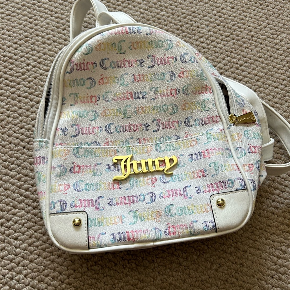 ✨Moving Sale✨ Juicy Couture Backpack & Pouch